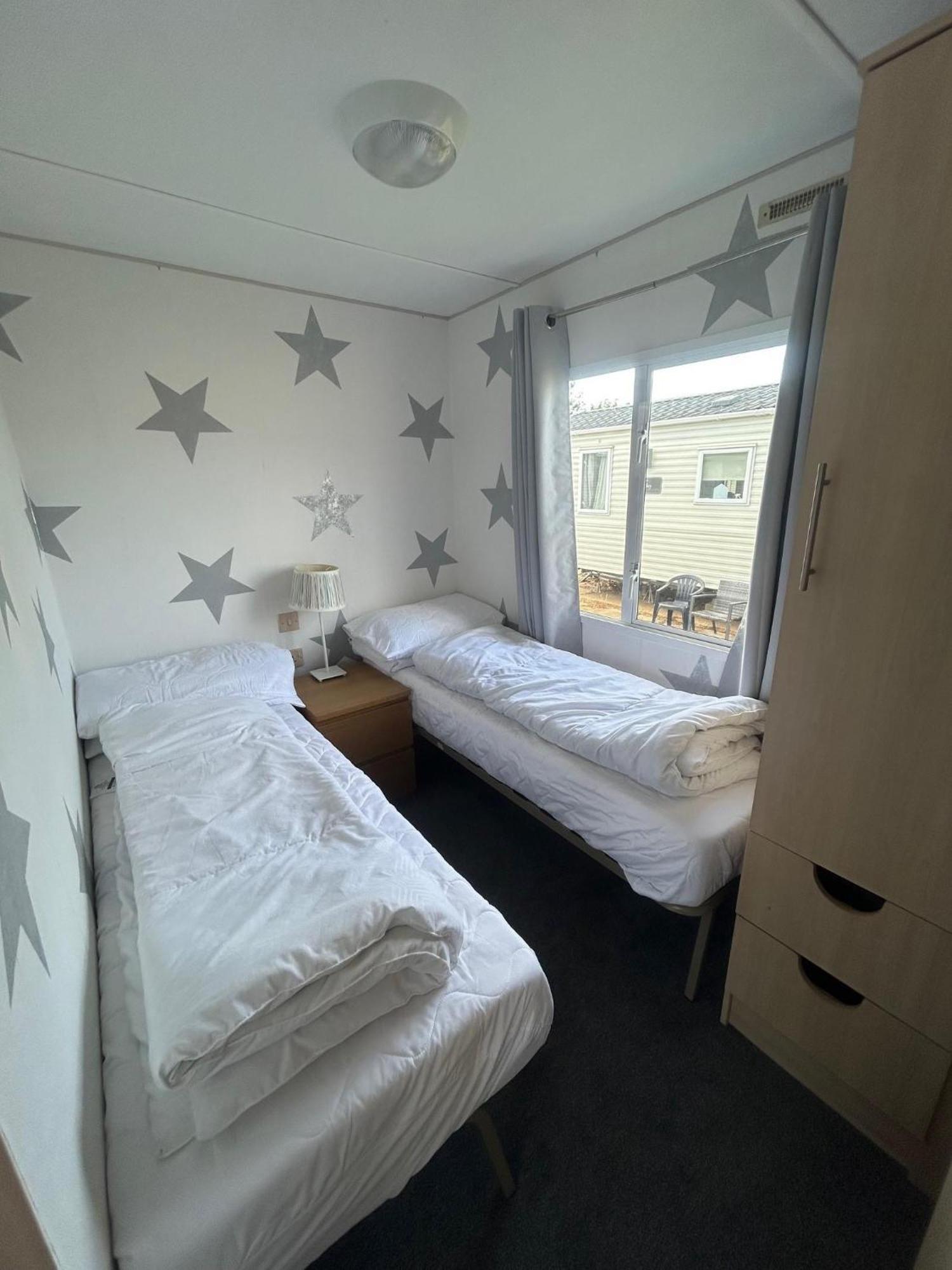 6 Berth Caravan For Hire By The Beach In Heacham, Norfolk Ref 21038C Ngoại thất bức ảnh